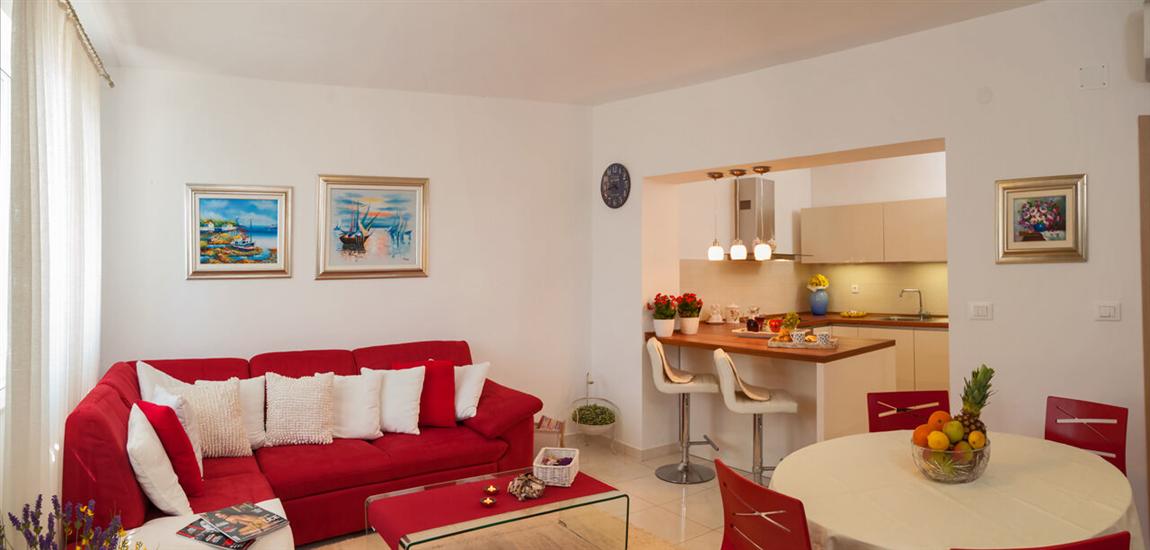 House K1, for 10 persons