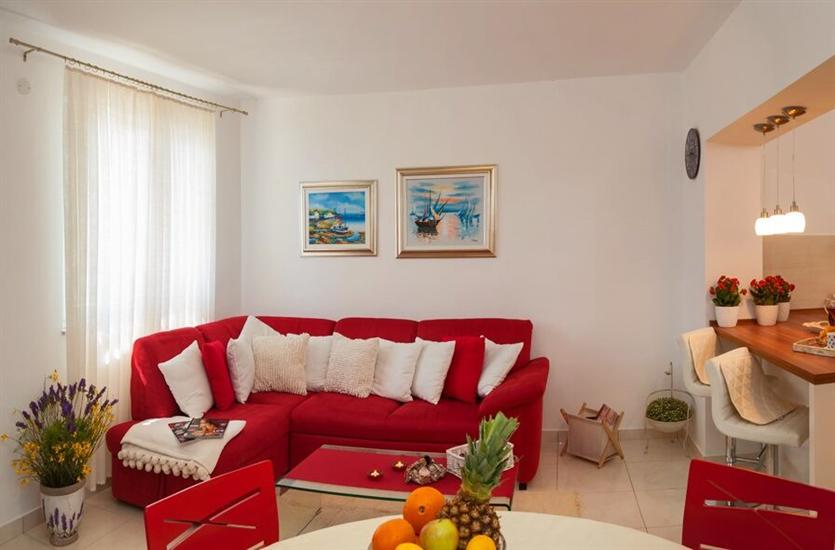 House K1, for 10 persons