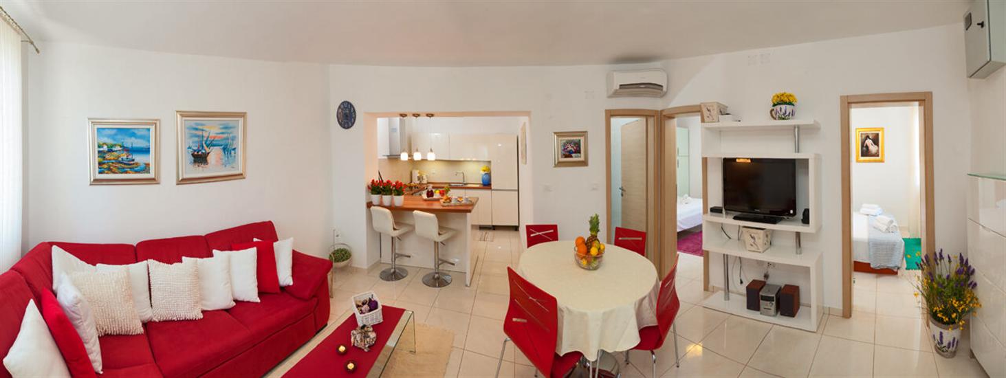 House K1, for 10 persons