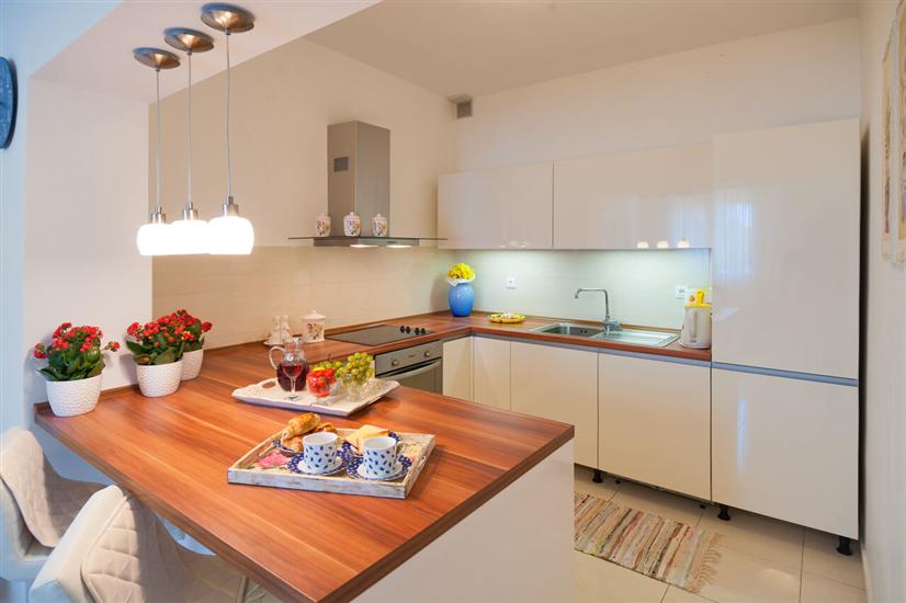 House K1, for 10 persons