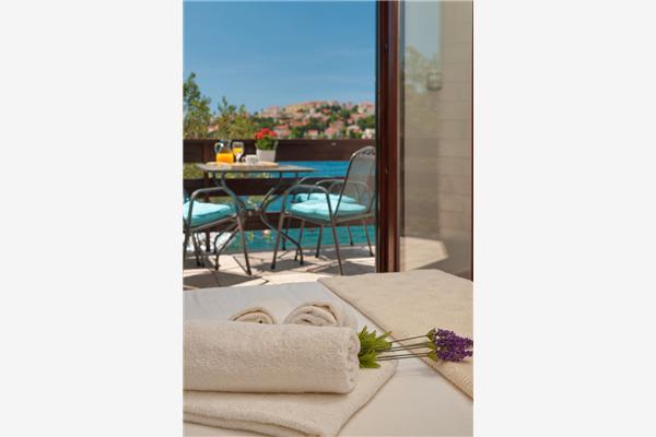 House K1, for 10 persons