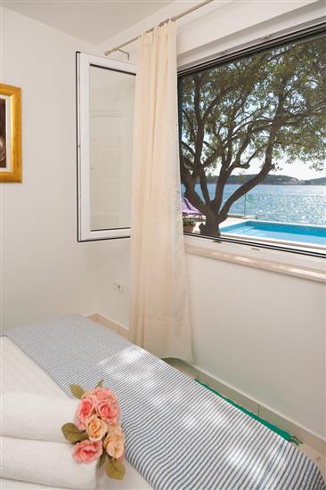 House K1, for 10 persons