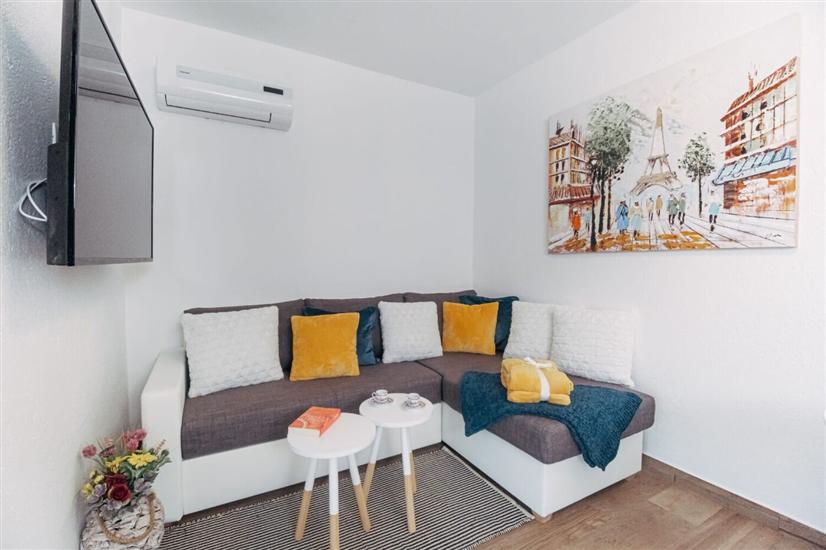 Apartment A5, for 4 persons