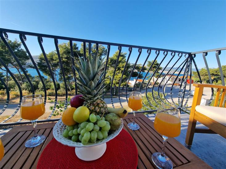 Apartment A6, for 6 persons