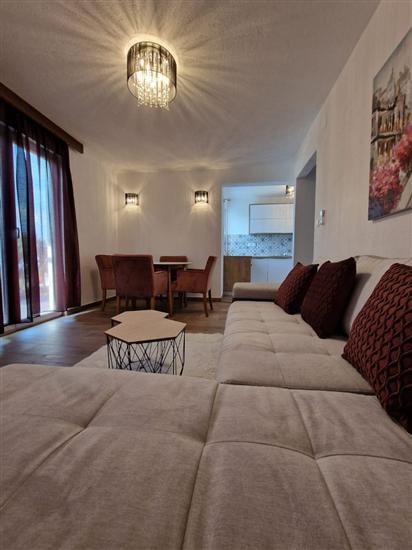 Apartment A6, for 6 persons