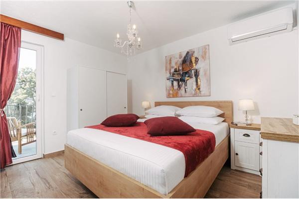 Apartment A6, for 6 persons