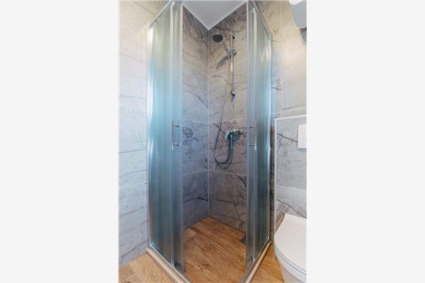 Apartment A6, for 6 persons