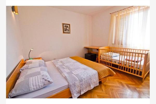 Apartment A1, for 8 persons