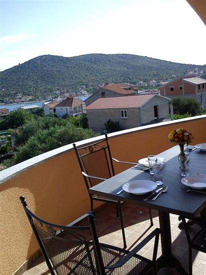 Apartment A4, for 4 persons