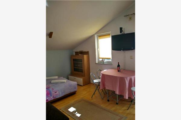 Apartment A4, for 4 persons