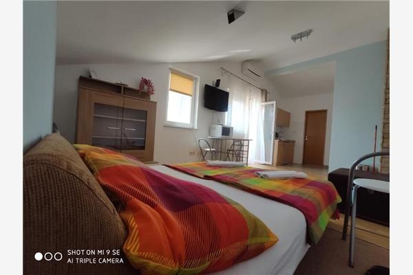 Apartment A4, for 4 persons