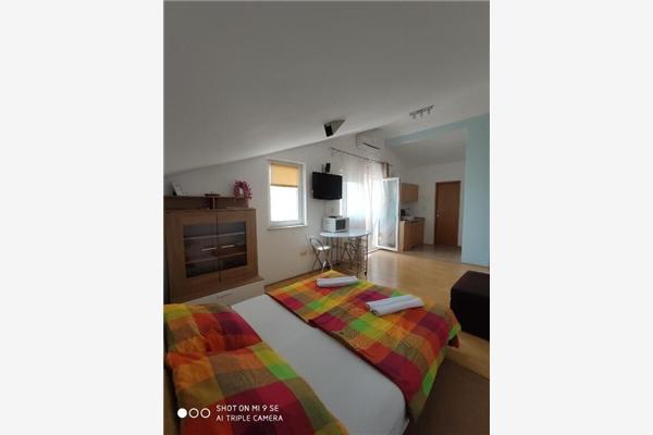 Apartment A4, for 4 persons