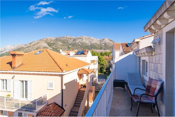 Apartment A1, for 5 persons