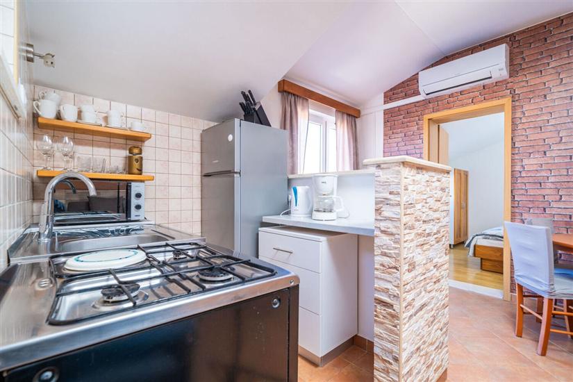 Apartment A1, for 5 persons