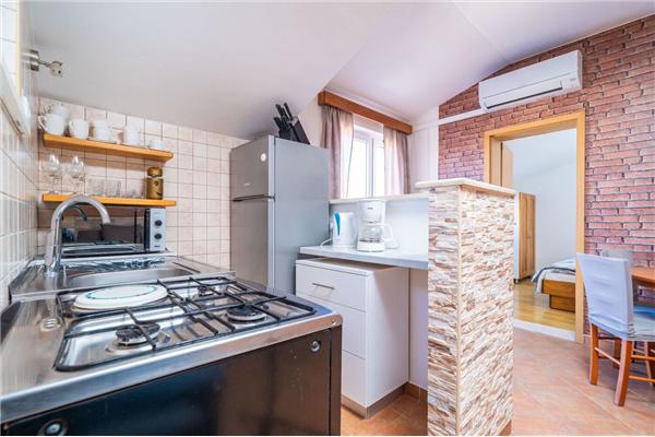 Apartment A1, for 5 persons