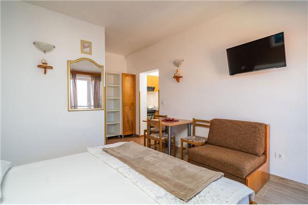 Apartment A2, for 3 persons