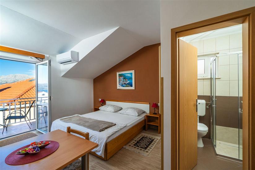 Apartment A2, for 3 persons