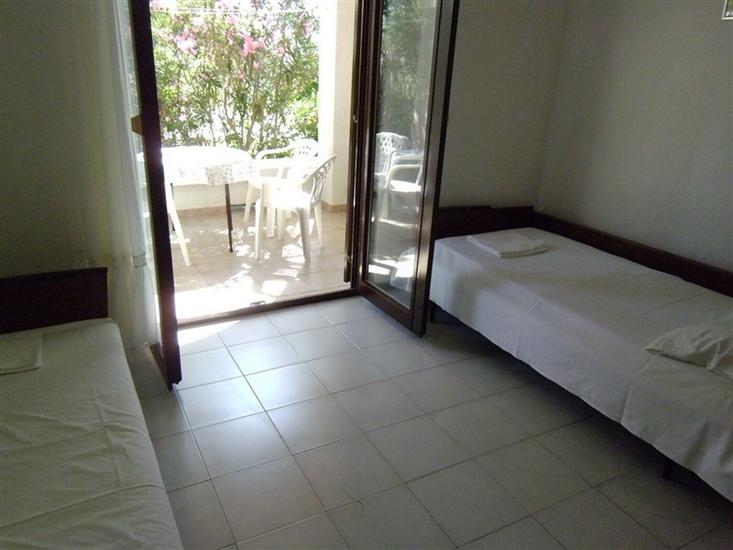 Apartment A1, for 5 persons