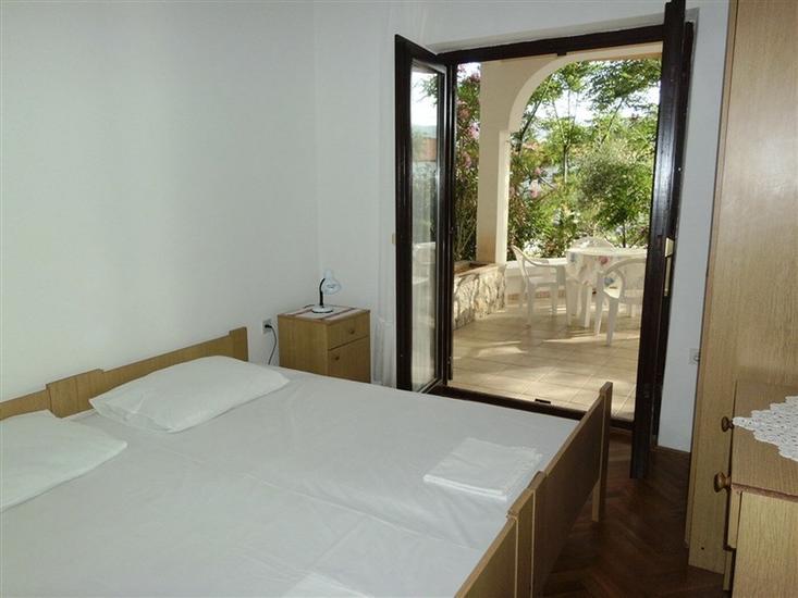 Apartment A1, for 5 persons