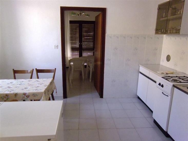 Apartment A2, for 5 persons