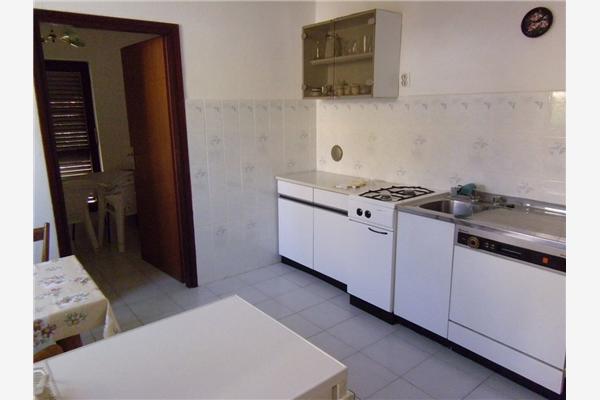 Apartment A2, for 5 persons