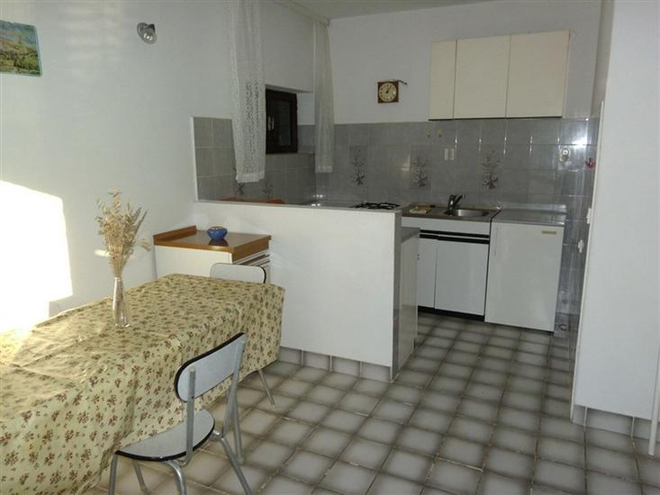 Apartment A2, for 5 persons