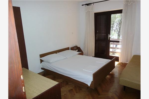 Apartment A2, for 5 persons