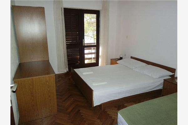Apartment A2, for 5 persons