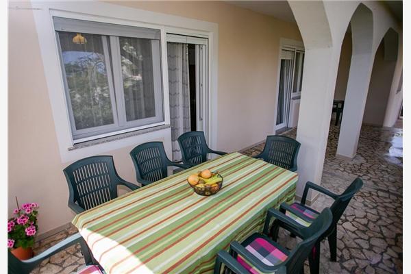 Apartment A1, for 9 persons