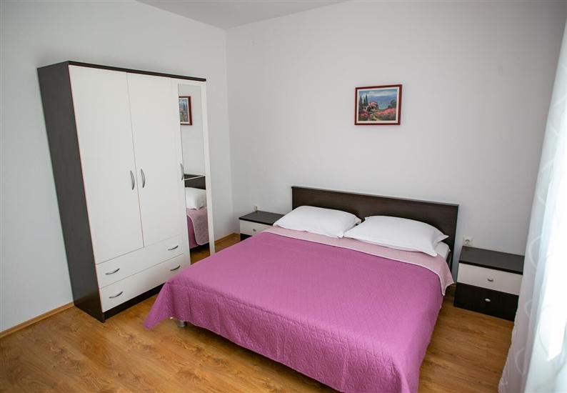Apartment A1, for 9 persons