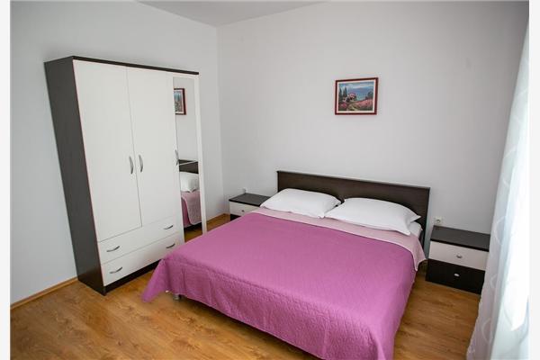 Apartment A1, for 9 persons