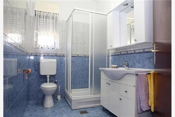 Apartment A1, for 9 persons