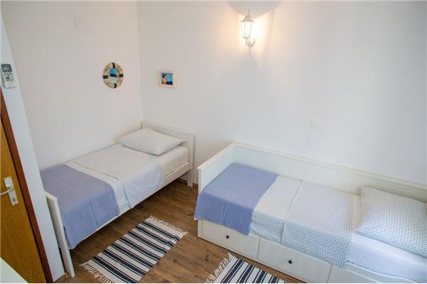 House K1, for 5 persons