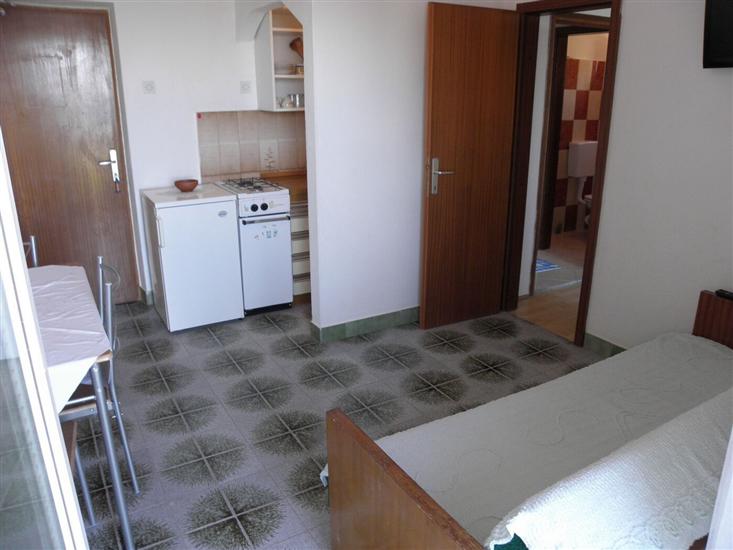 Apartment A2, for 3 persons