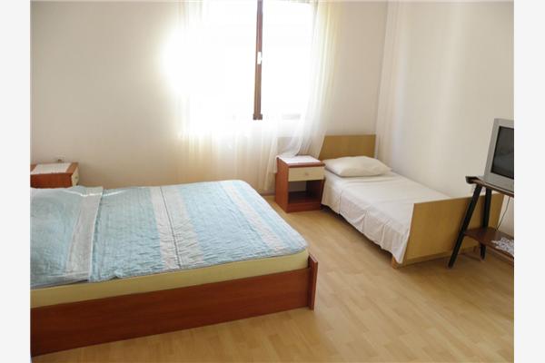 Apartment A4, for 3 persons