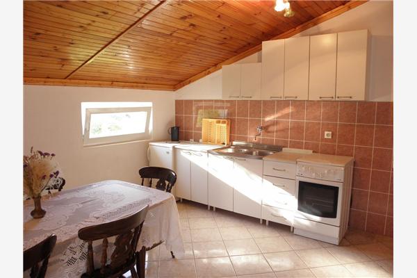 Apartment A6, for 6 persons