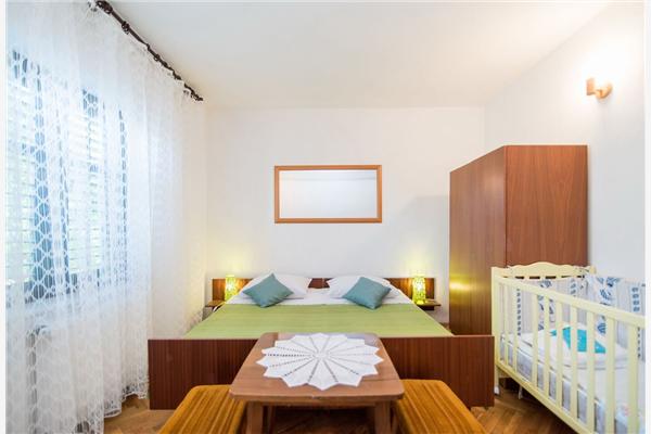 Apartment A1, for 6 persons