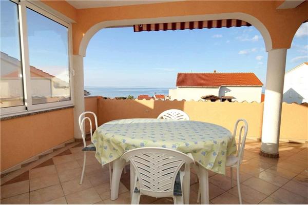 Apartment A2, for 4 persons