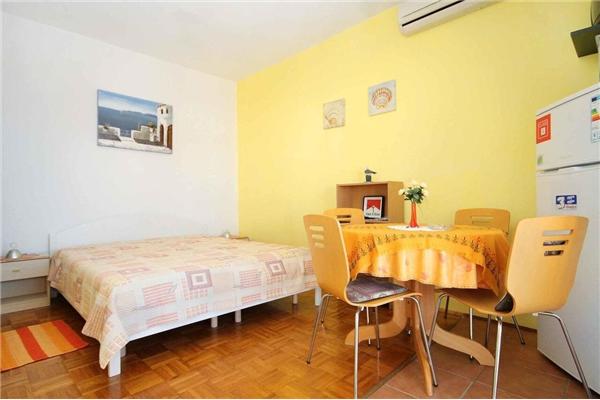 Apartment A2, for 4 persons