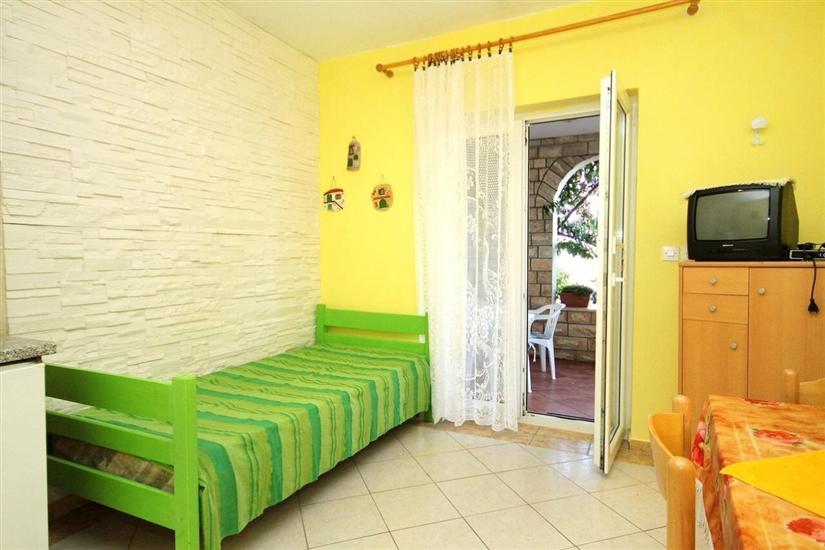 Apartment A4, for 3 persons