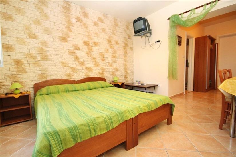 Apartment A5, for 2 persons