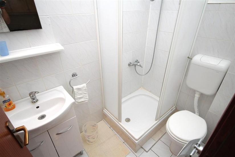 Room S1, for 2 persons