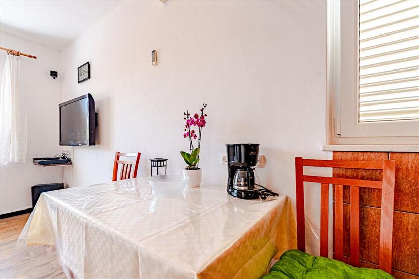Apartment A1, for 6 persons