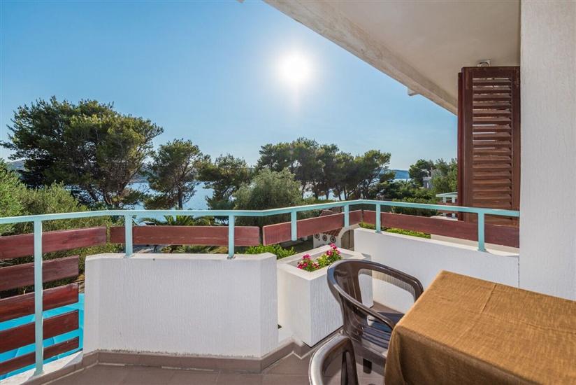 Apartment A2, for 5 persons