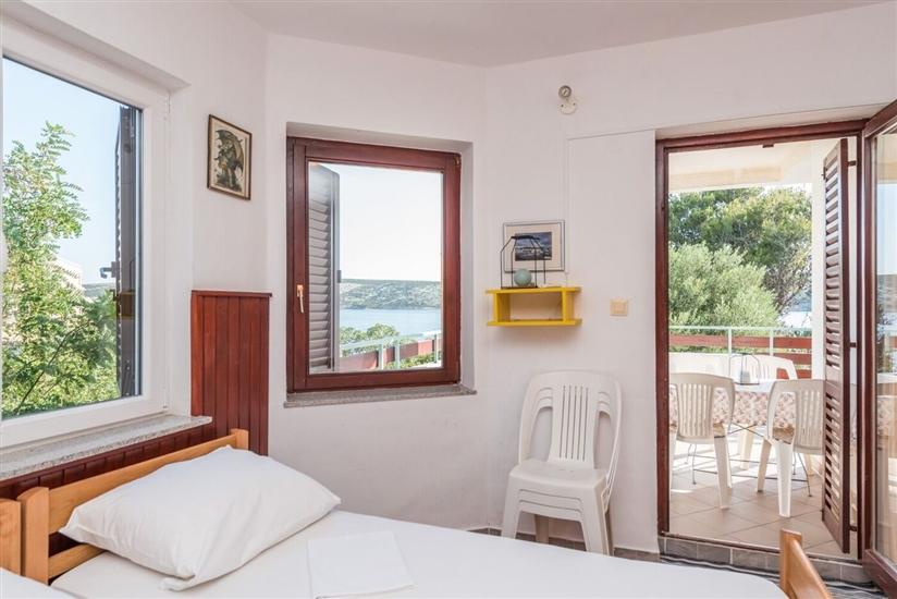 Apartment A2, for 5 persons