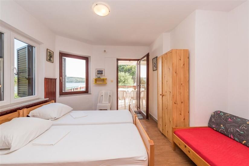 Apartment A2, for 5 persons