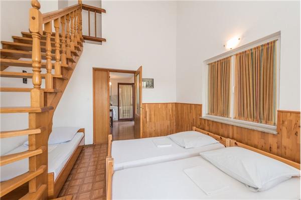 Apartment A3, for 5 persons