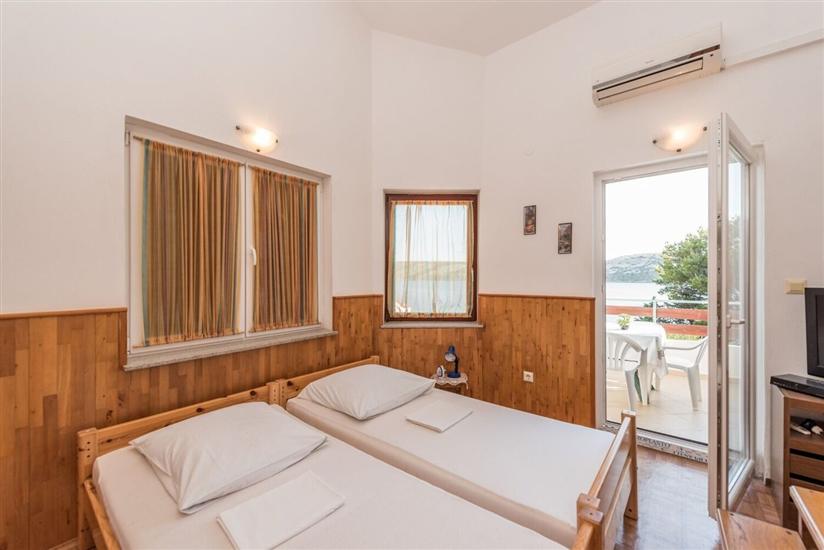 Apartment A3, for 5 persons