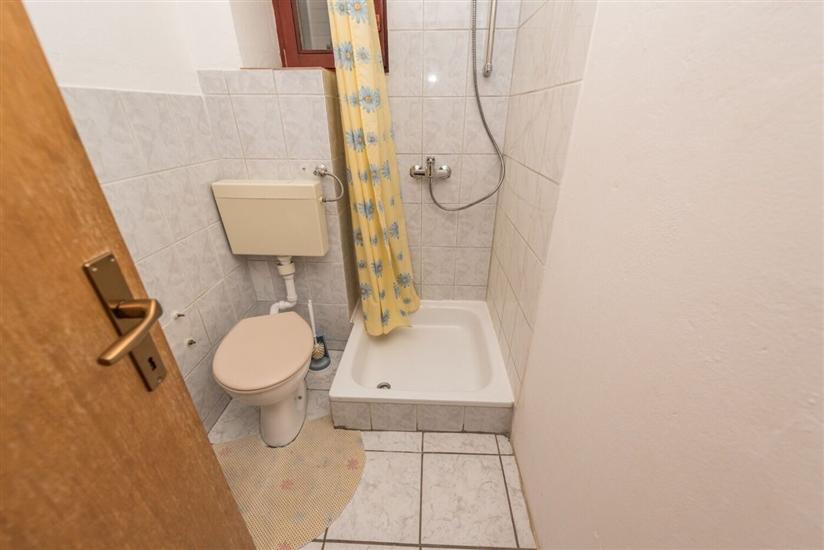 Apartment A3, for 5 persons