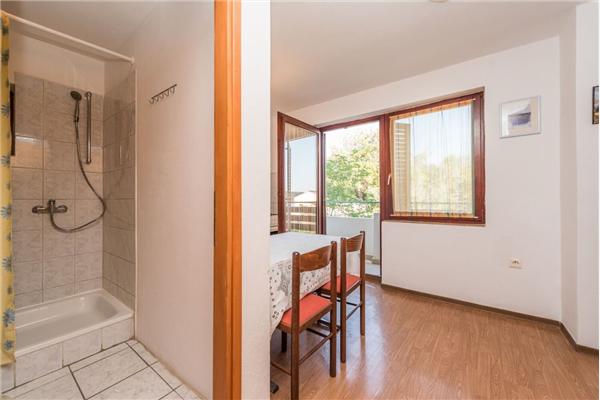 Apartment A3, for 5 persons